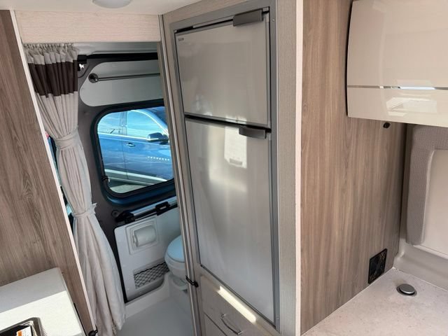 Used 2021 RAM ProMaster 3500 w/ Convenience Group FWD image 16