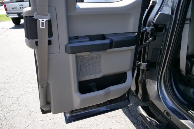 Used 2015 Ford F150 XL w/ Equipment Group 101A Mid RWD image 32