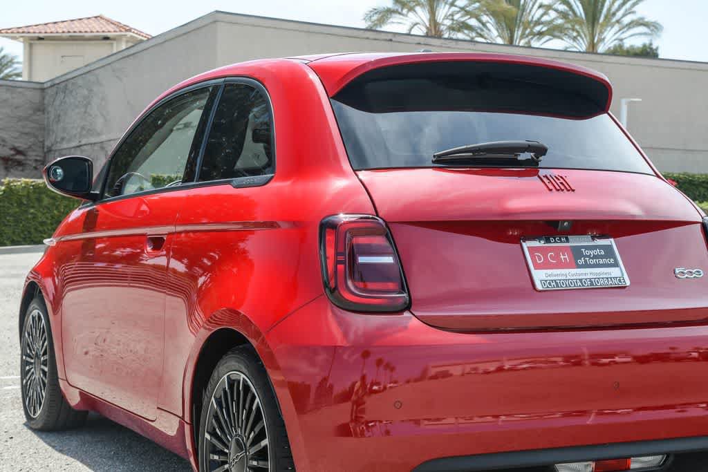 Used 2024 FIAT 500 e (RED) FWD image 8