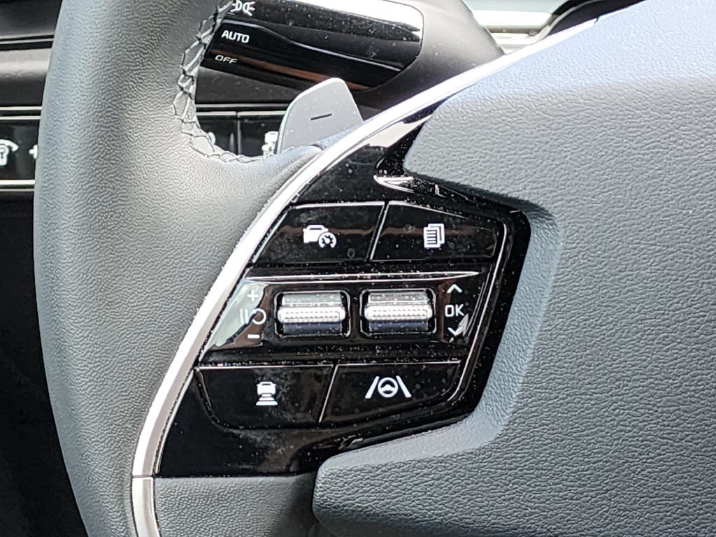 Certified 2023 Kia Niro EX FWD image 27