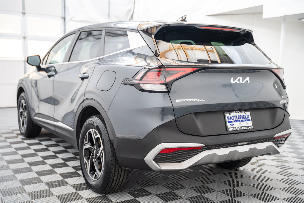 Used 2025 Kia Sportage LX AWD/4WD image 7