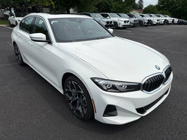 Used 2025 BMW 330i xDrive Sedan AWD/4WD image 4