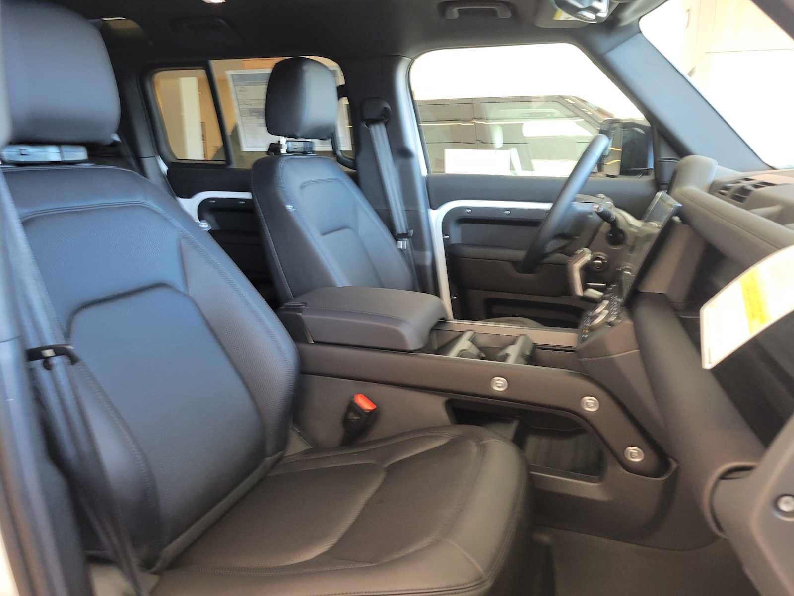 New 2026 Land Rover Defender 110 S AWD/4WD image 11