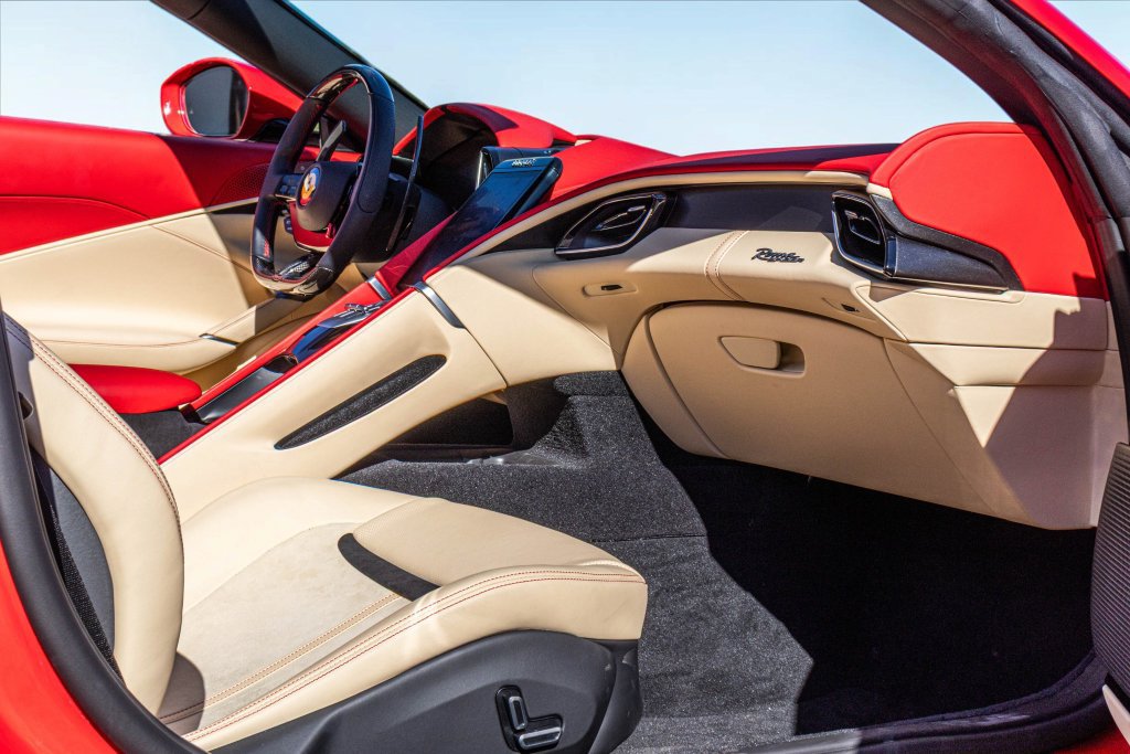 Certified 2025 Ferrari Roma Spider RWD image 49