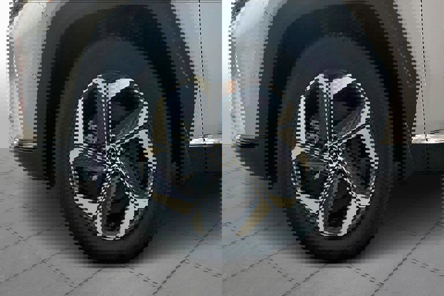 Used 2024 Hyundai Tucson Limited image 11