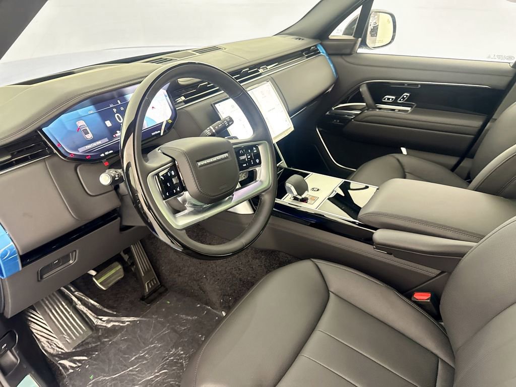 New 2026 Land Rover Range Rover Long Wheelbase SE image 9