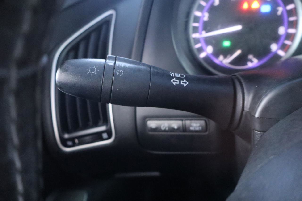 Used 2017 INFINITI Q50 3.0t Premium image 26