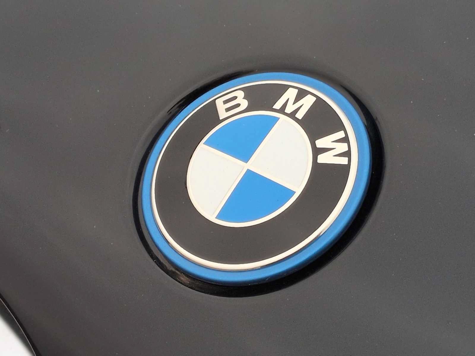 Used 2026 BMW X5 xDrive50e w/ M Sport Package AWD/4WD image 12