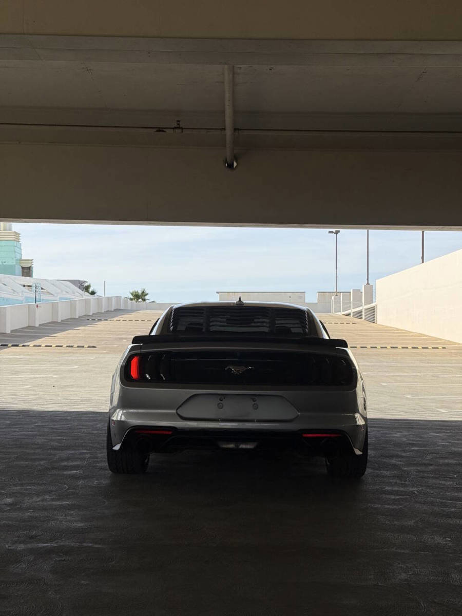Used 2021 Ford Mustang Coupe image 8