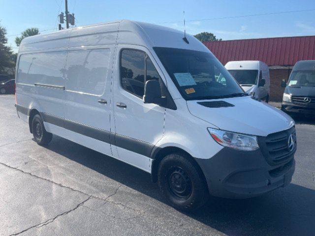 Used 2023 Mercedes-Benz Sprinter 2500 image 8