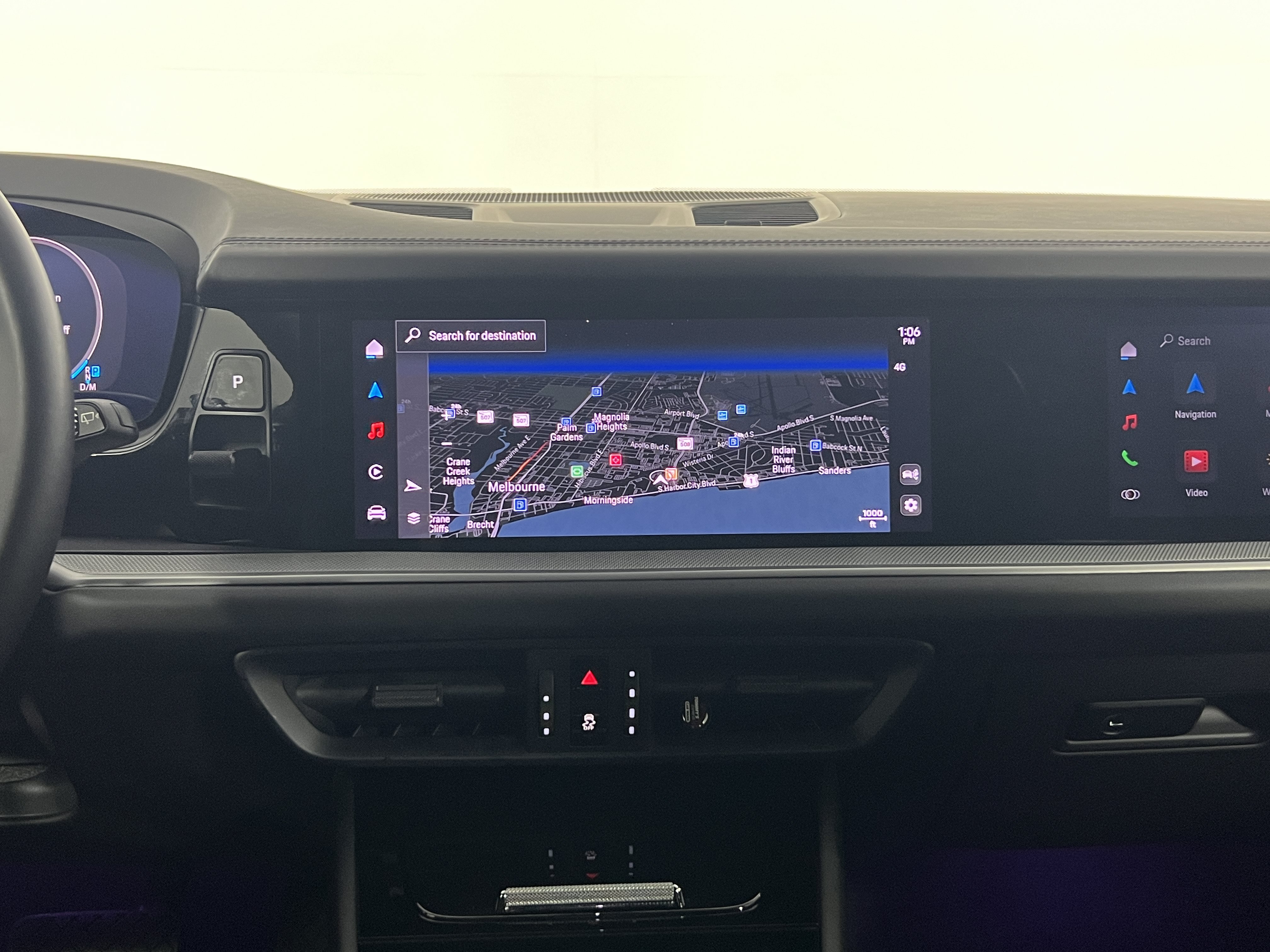 Certified 2024 Porsche Cayenne AWD/4WD image 19