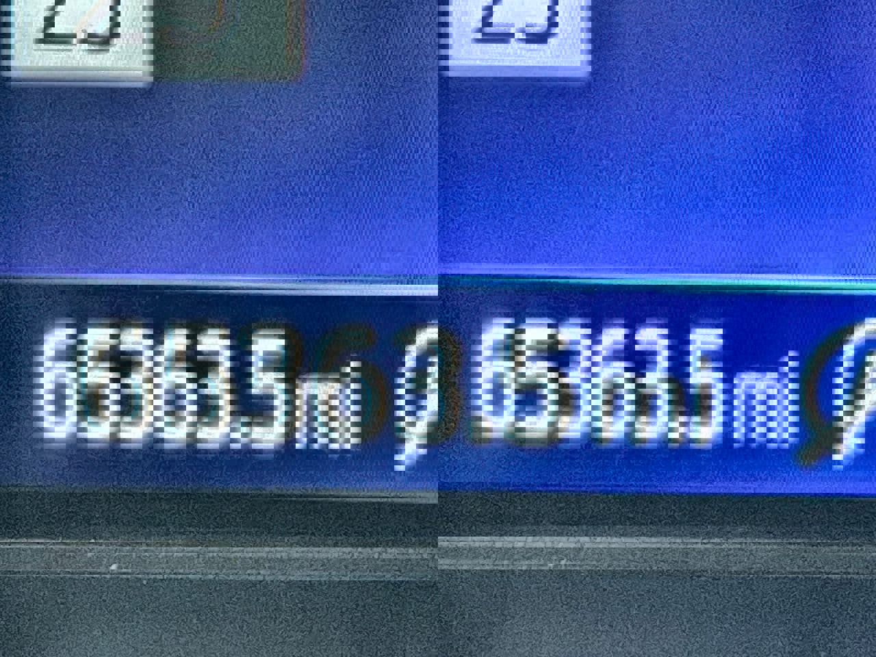 Used 2021 Ford Explorer XLT w/ Equipment Group 202A image 12