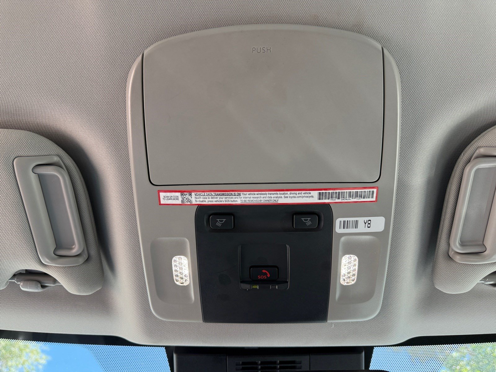 Used 2025 Toyota Camry LE FWD image 31