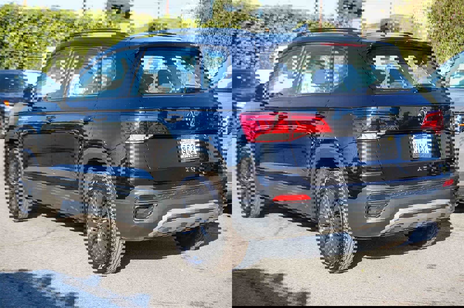 Used 2024 Volkswagen Taos S image 6