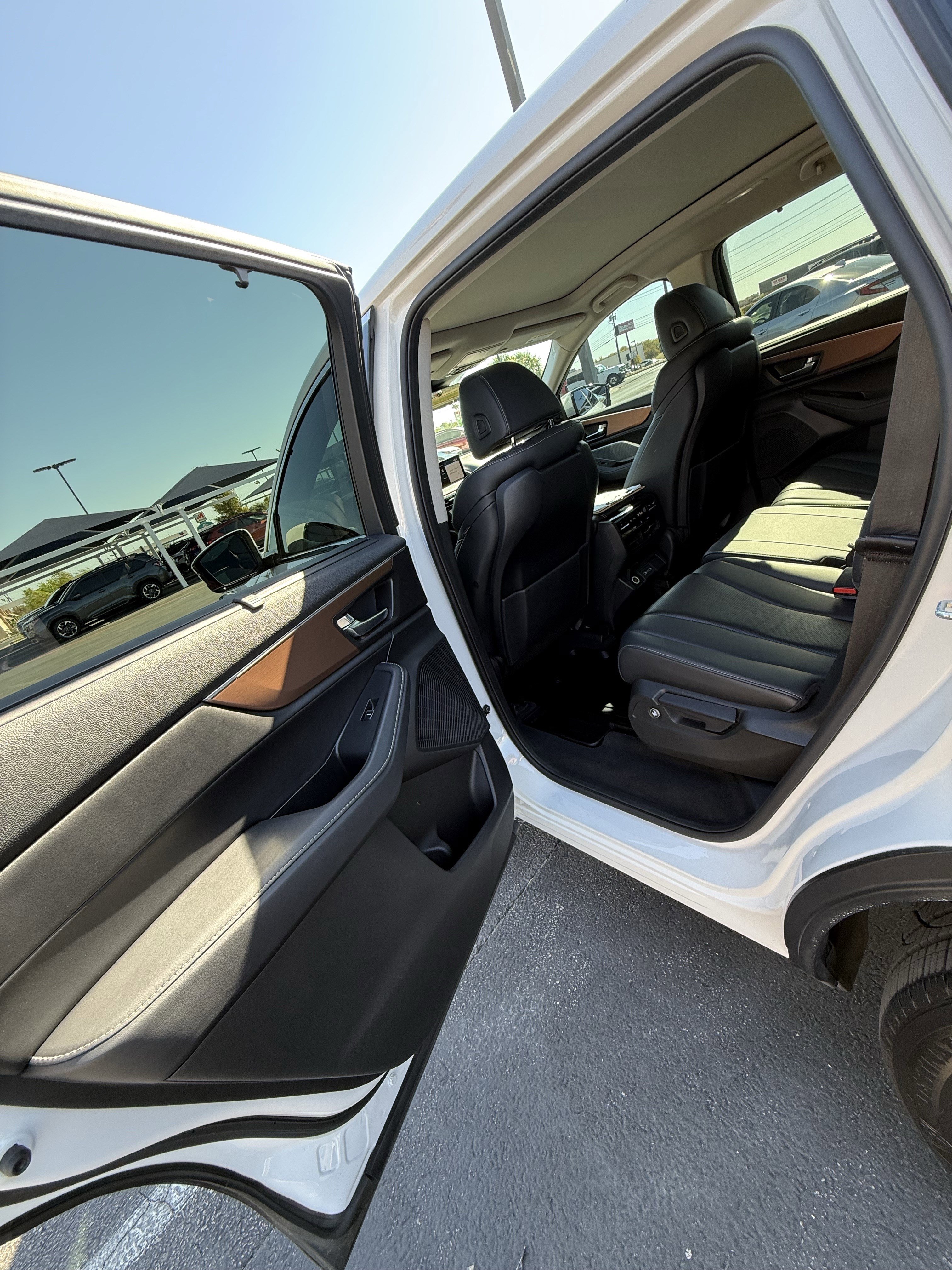 Used 2022 Acura MDX SH-AWD w/ Technology Package image 12