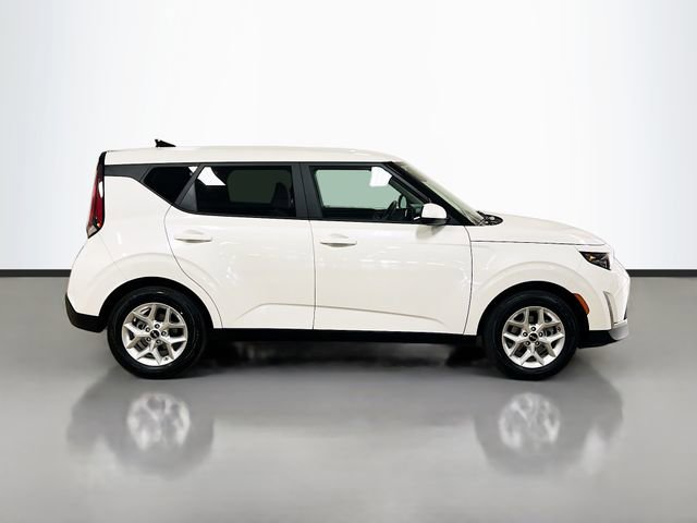 Certified 2025 Kia Soul LX image 7