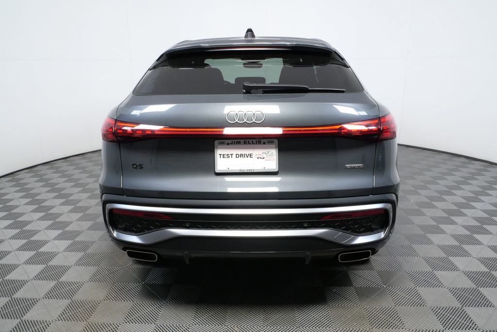 Used 2025 Audi Q5 Premium Plus w/ Premium Plus image 24
