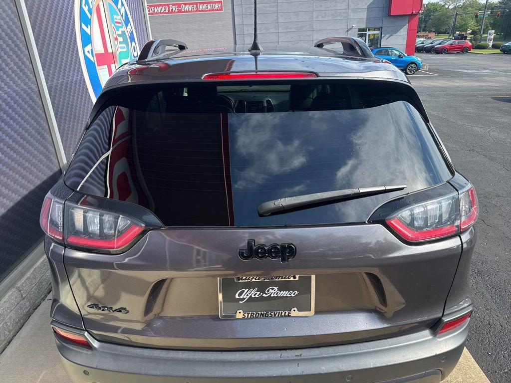 Used 2023 Jeep Cherokee Altitude Lux image 10
