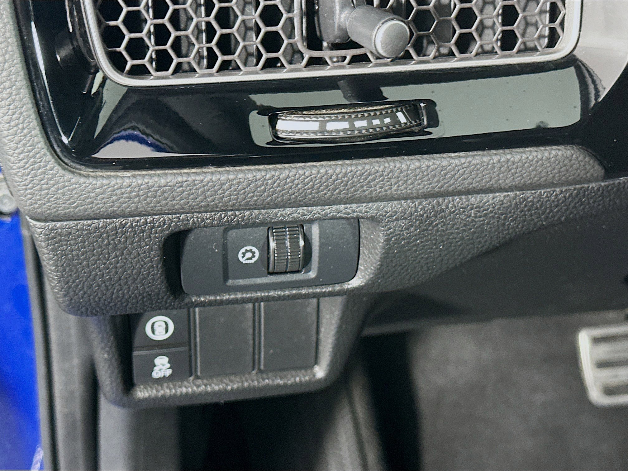 Used 2023 Honda Civic Sport image 16