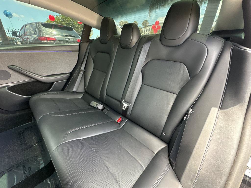 Used 2025 Tesla Model 3 Long Range RWD image 9