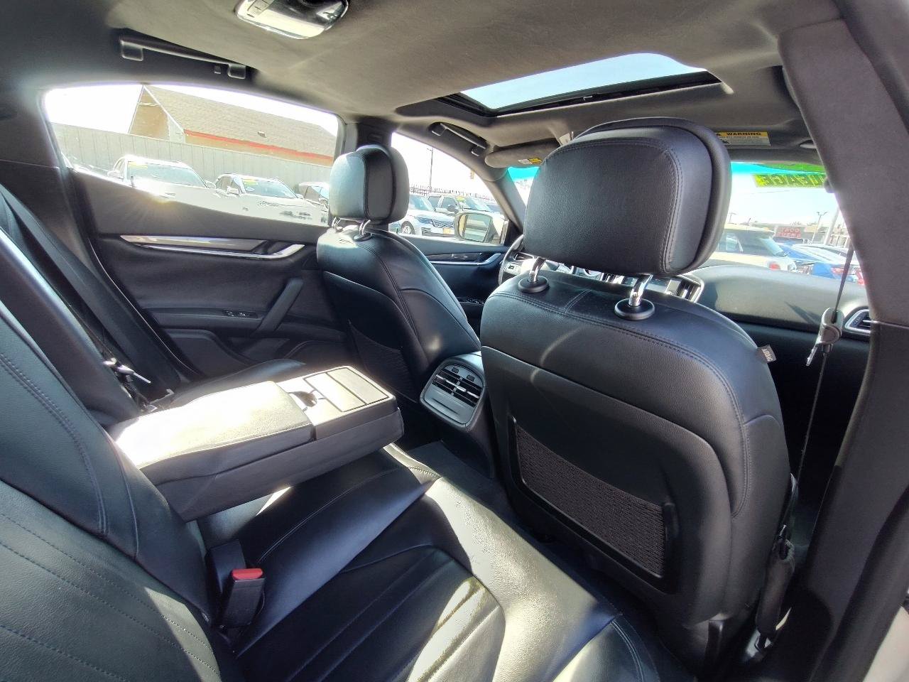 Used 2016 Maserati Ghibli RWD image 44