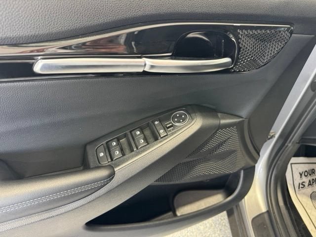 Used 2023 Kia Seltos S FWD image 6