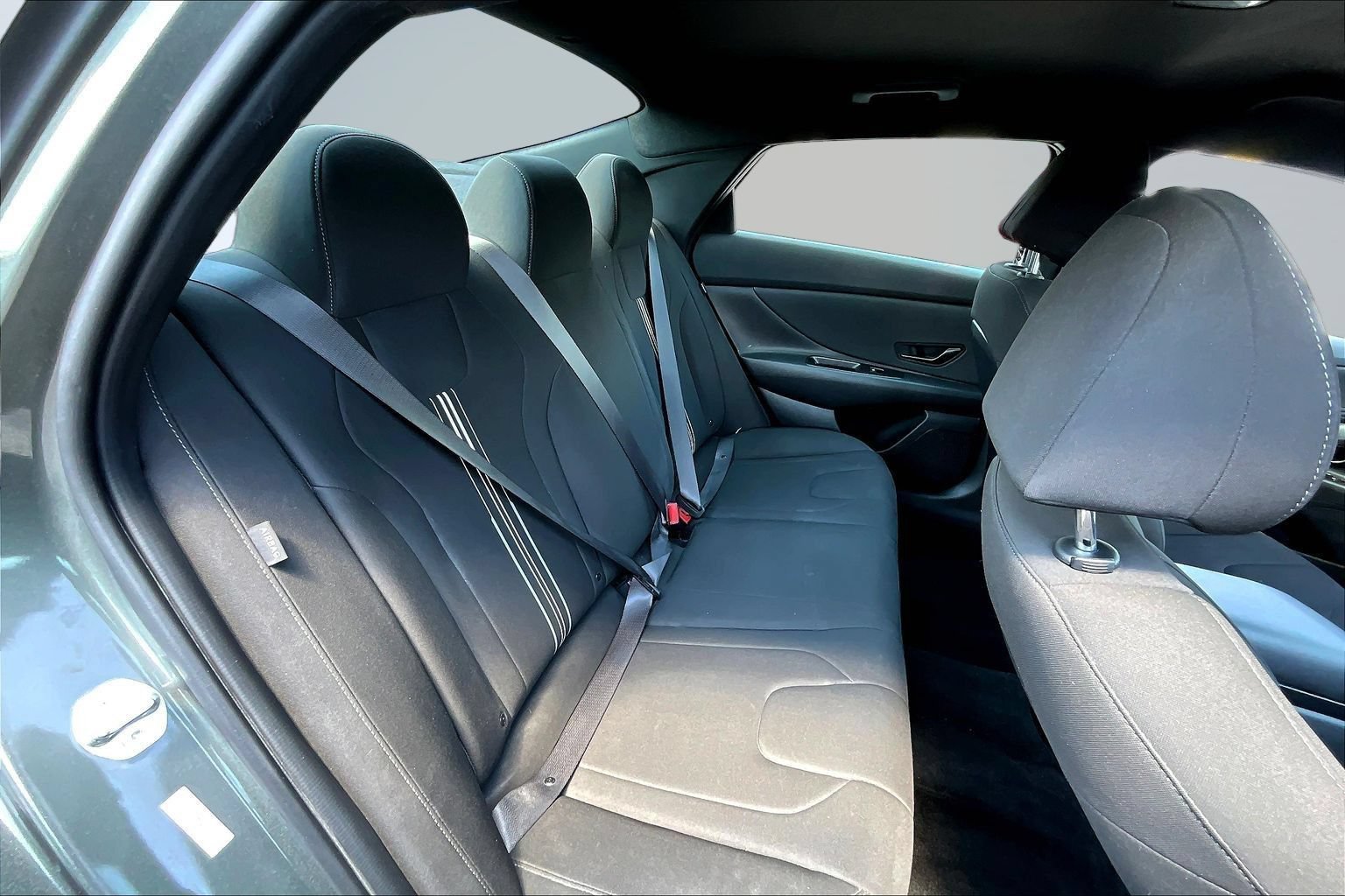 Used 2025 Hyundai Elantra Sport FWD image 26