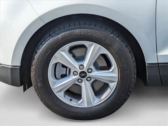 New 2024 Ford Edge SE image 9