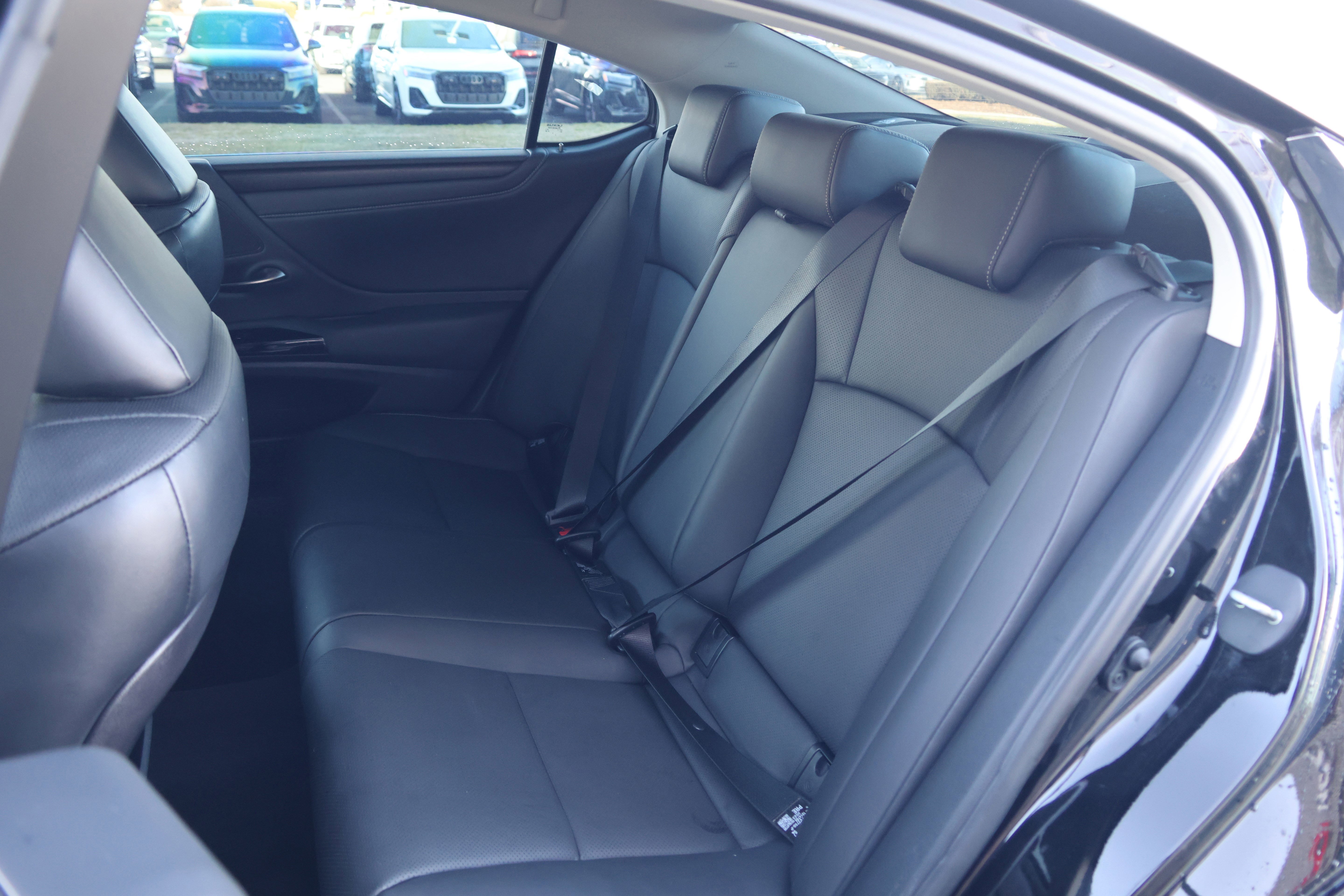 Used 2024 Lexus ES 350 350 w/ Premium Package image 34