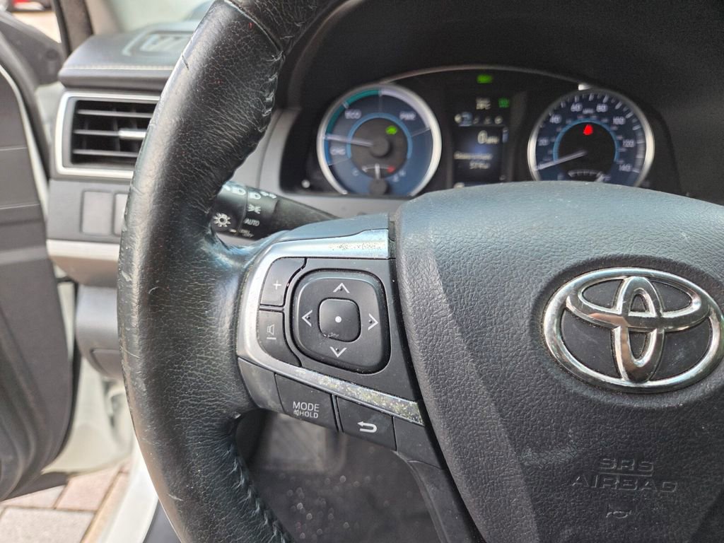 Certified 2016 Toyota Camry XLE FWD image 29