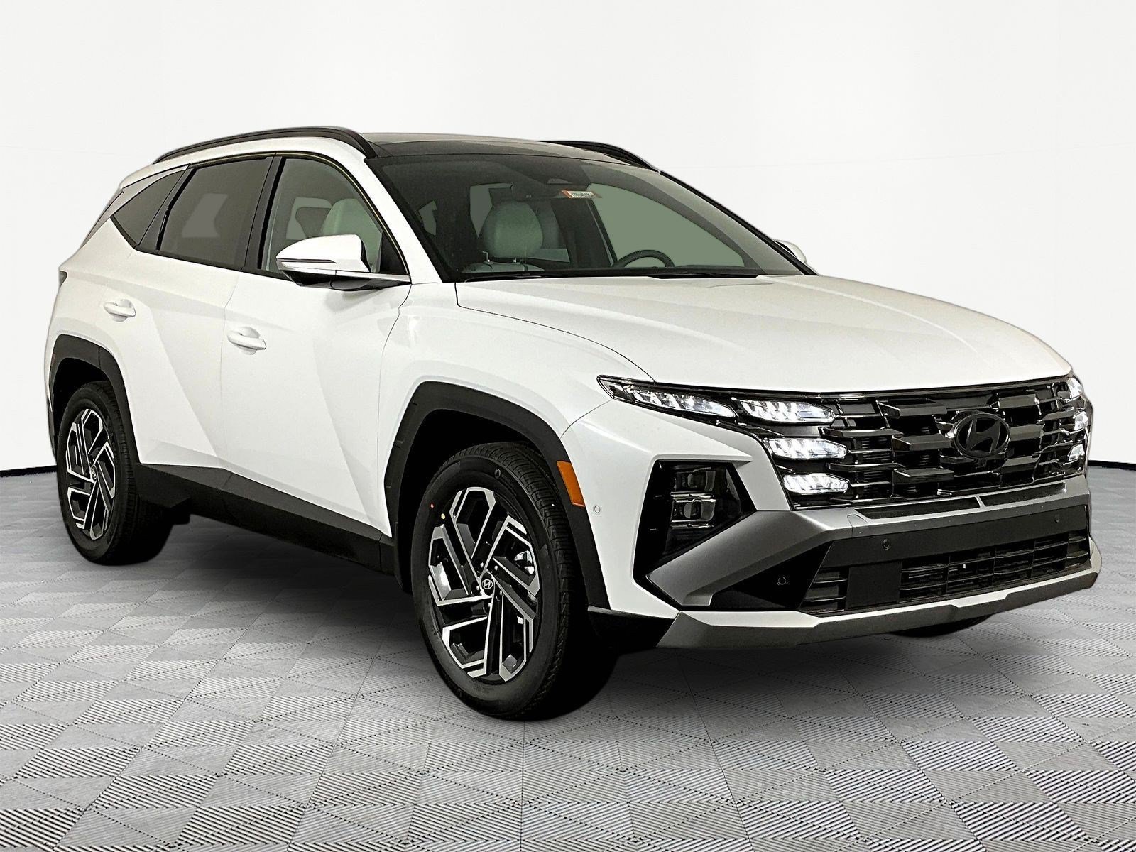New 2026 Hyundai Tucson Limited AWD/4WD image 3