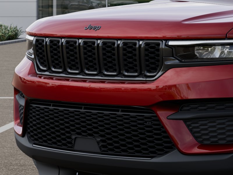 New 2025 Jeep Grand Cherokee Altitude AWD/4WD image 32