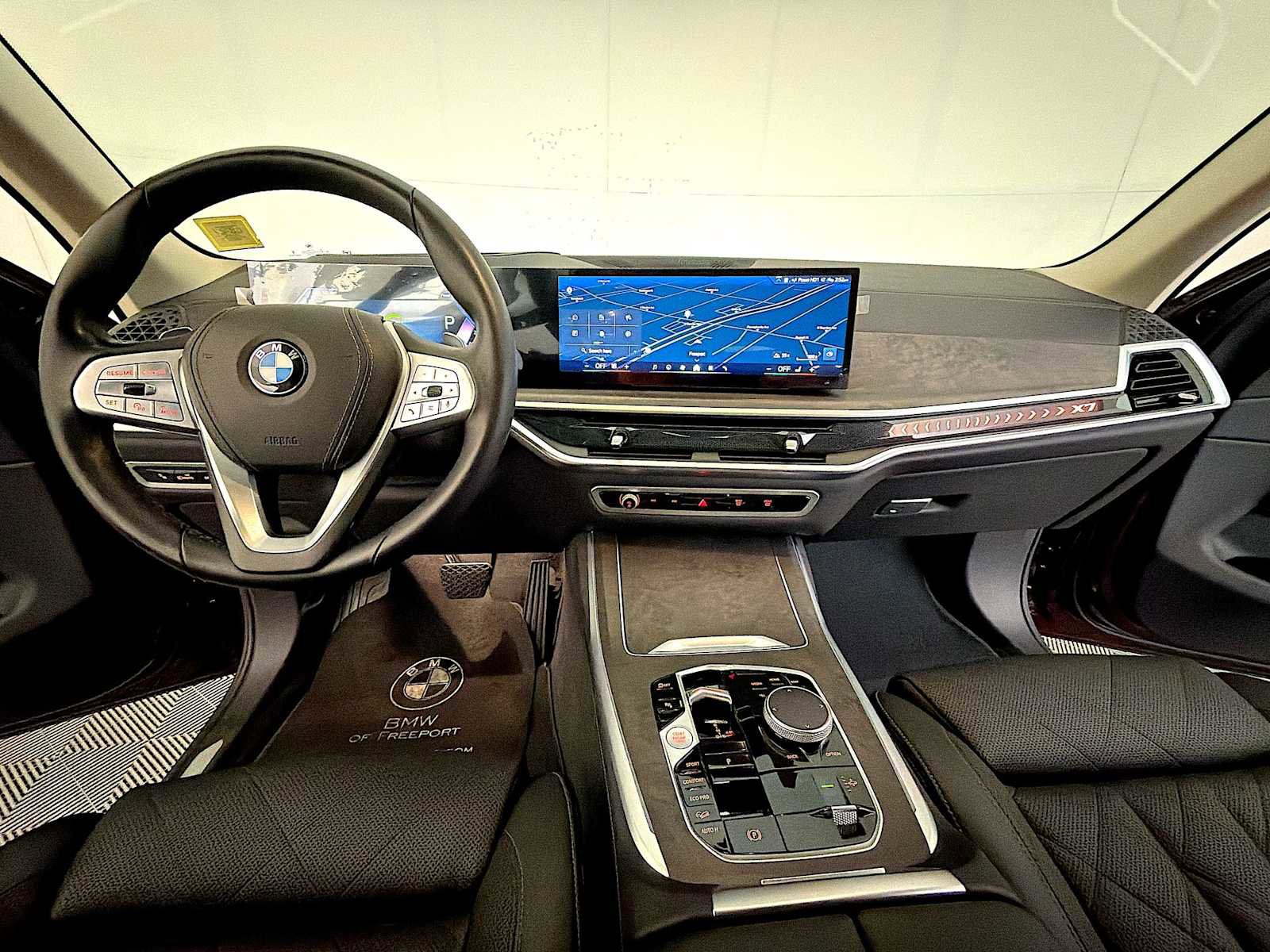 Certified 2024 BMW X7 xDrive40i w/ Premium Package image 16