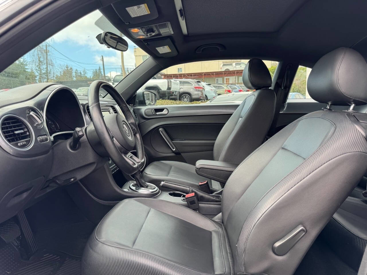 Used 2012 Volkswagen Beetle 2.5 image 19