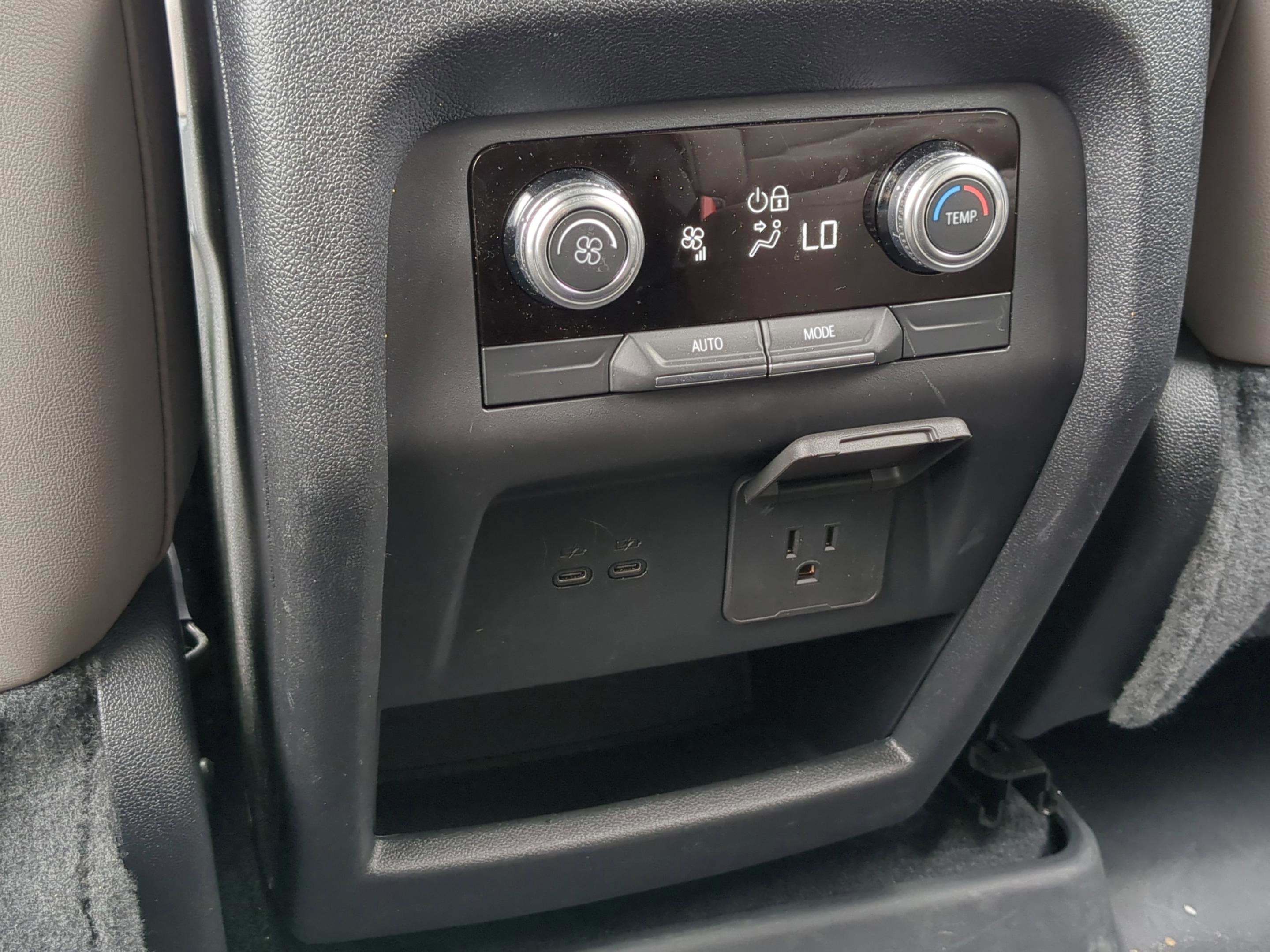 Used 2024 GMC Acadia Elevation image 26