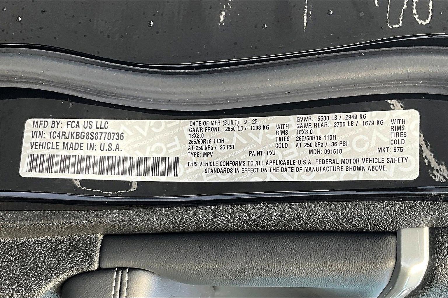 New 2025 Jeep Grand Cherokee L Limited w/ Luxury Tech Group II image 8