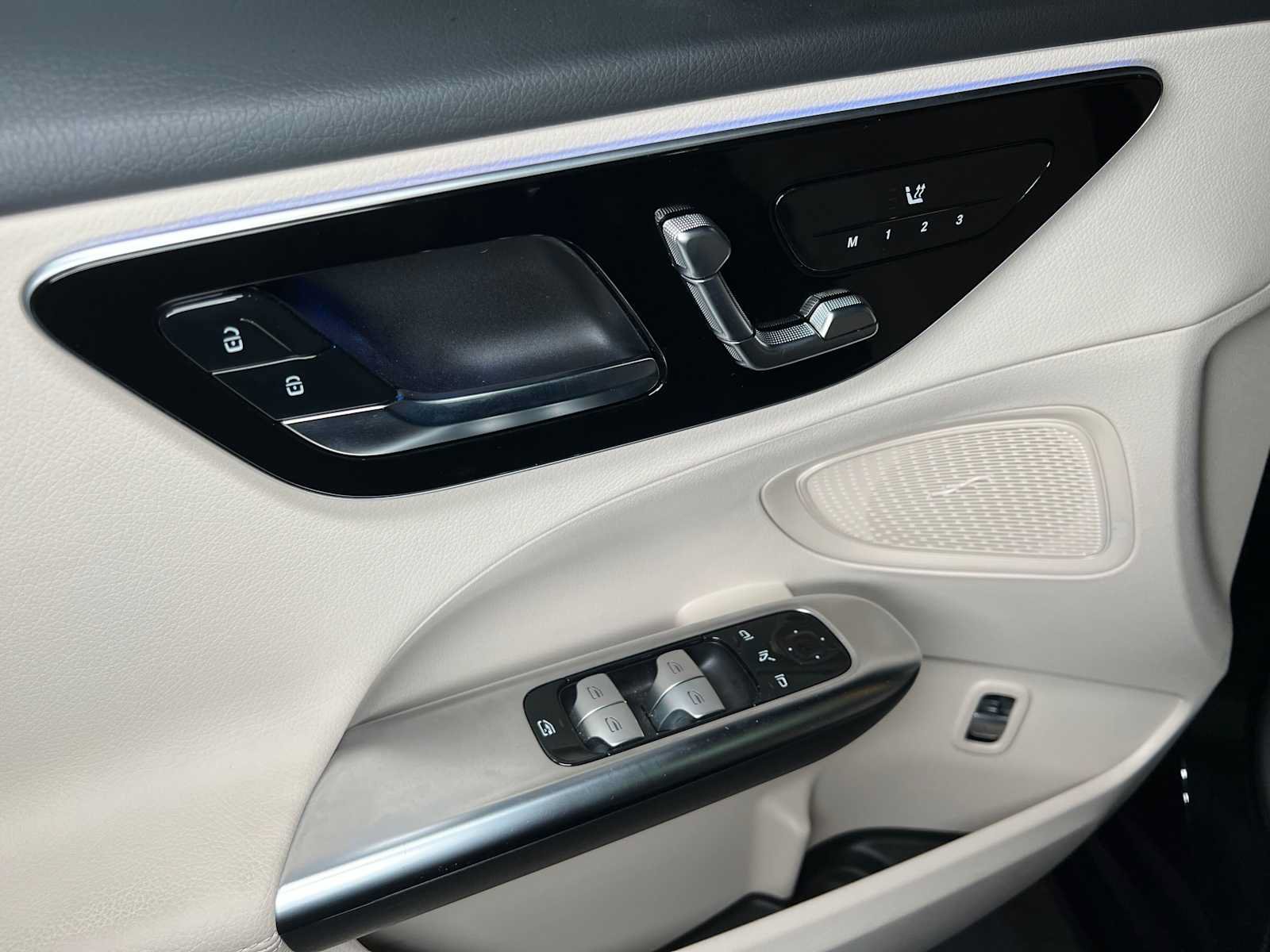 Certified 2026 Mercedes-Benz C 300 4MATIC Sedan image 29