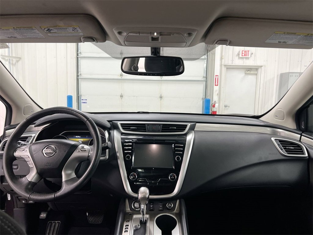Used 2017 Nissan Murano SV w/ Premium Plus Package image 10