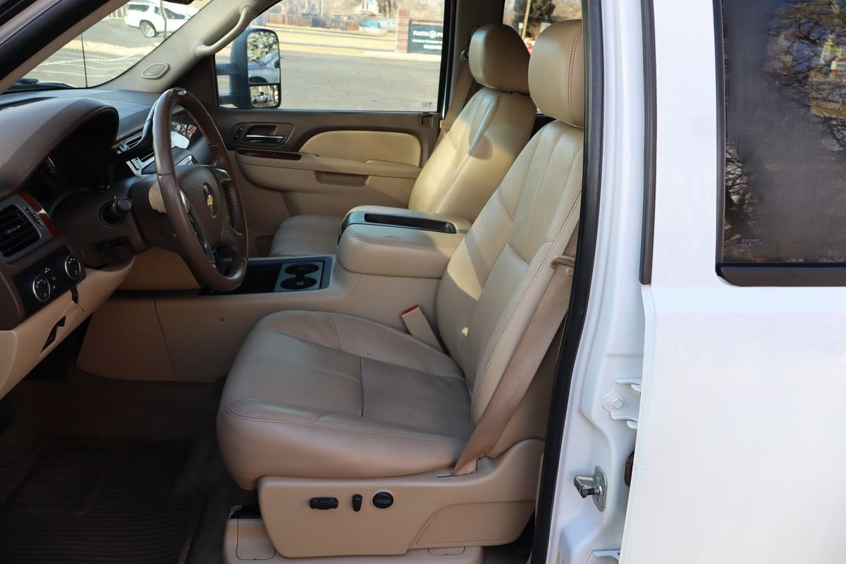 Used 2010 Chevrolet Silverado 2500 LTZ w/ Suspension Package, Off-Road image 19