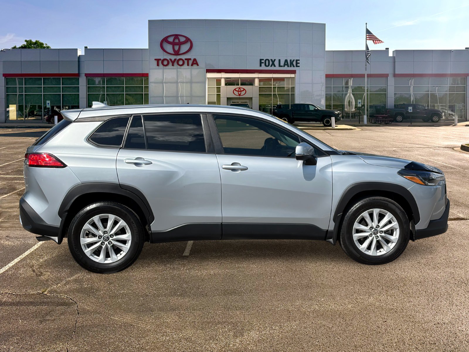 Used 2022 Toyota Corolla Cross LE AWD/4WD image 6
