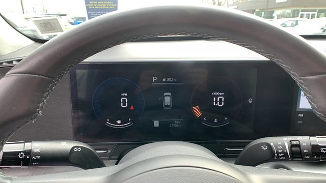 Certified 2024 Hyundai Kona SEL image 14