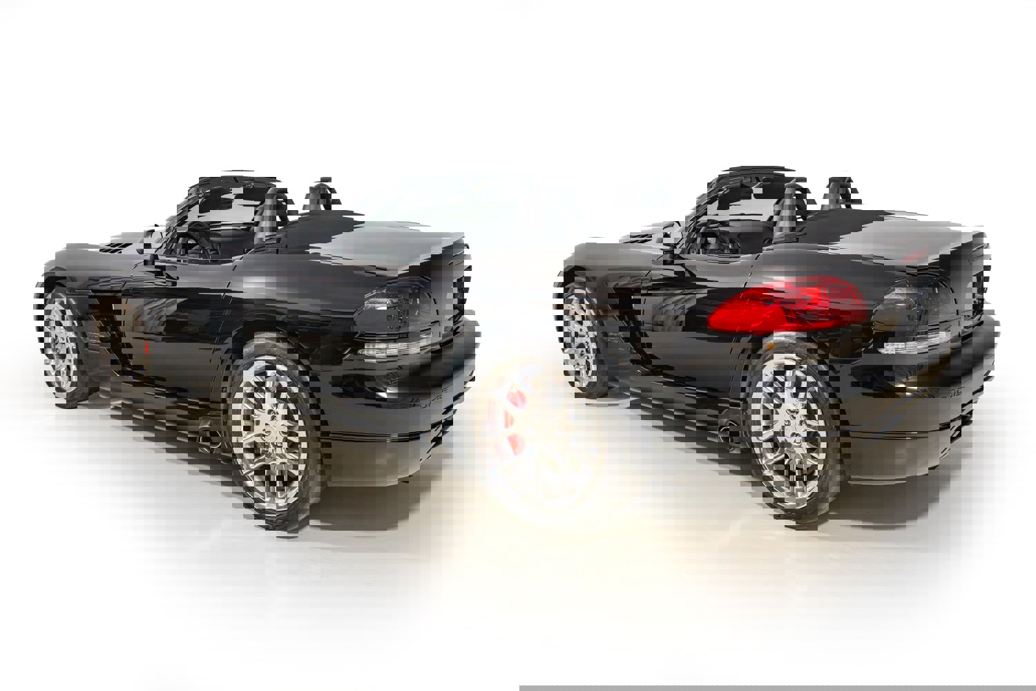 Used 2005 Dodge Viper SRT-10 image 4