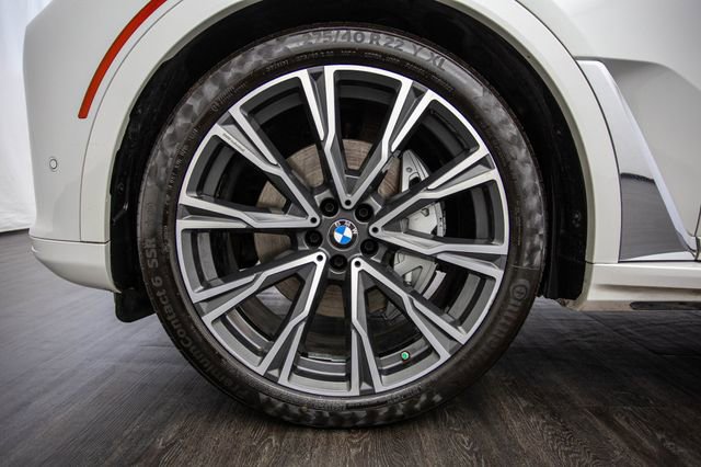 Used 2020 BMW X7 xDrive40i w/ Executive Package image 45