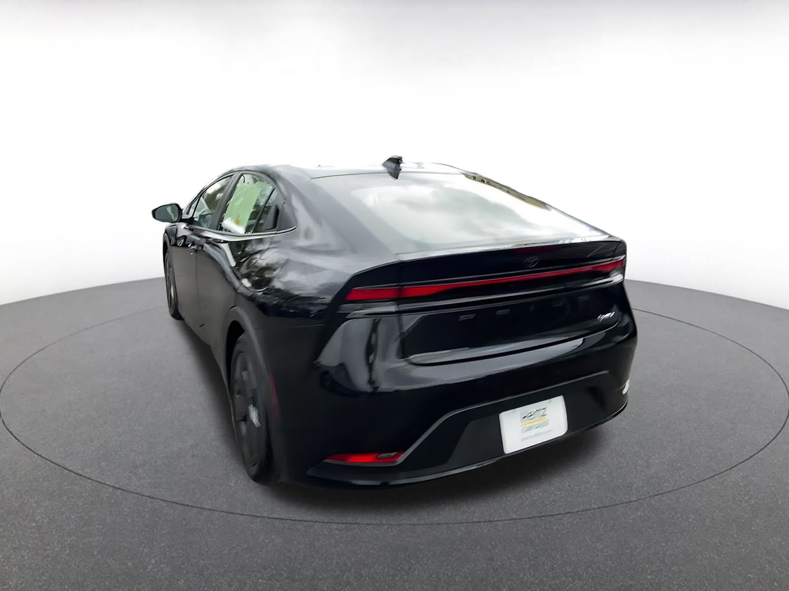 Used 2025 Toyota Prius LE image 11