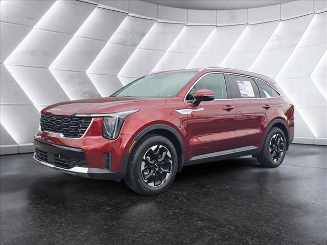 Used 2025 Kia Sorento S image 1