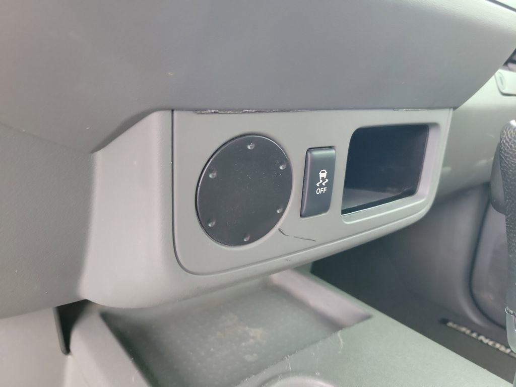 Used 2021 Nissan Frontier S RWD image 23