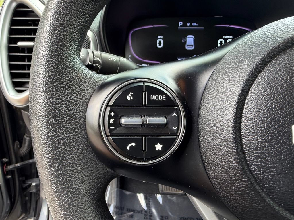 Used 2024 Kia Soul LX w/ Option Group 015 FWD image 22