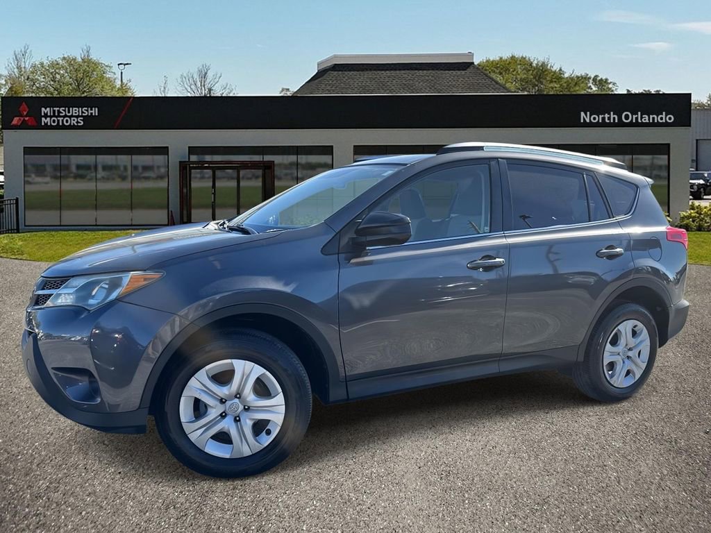 Used 2015 Toyota RAV4 LE image 1