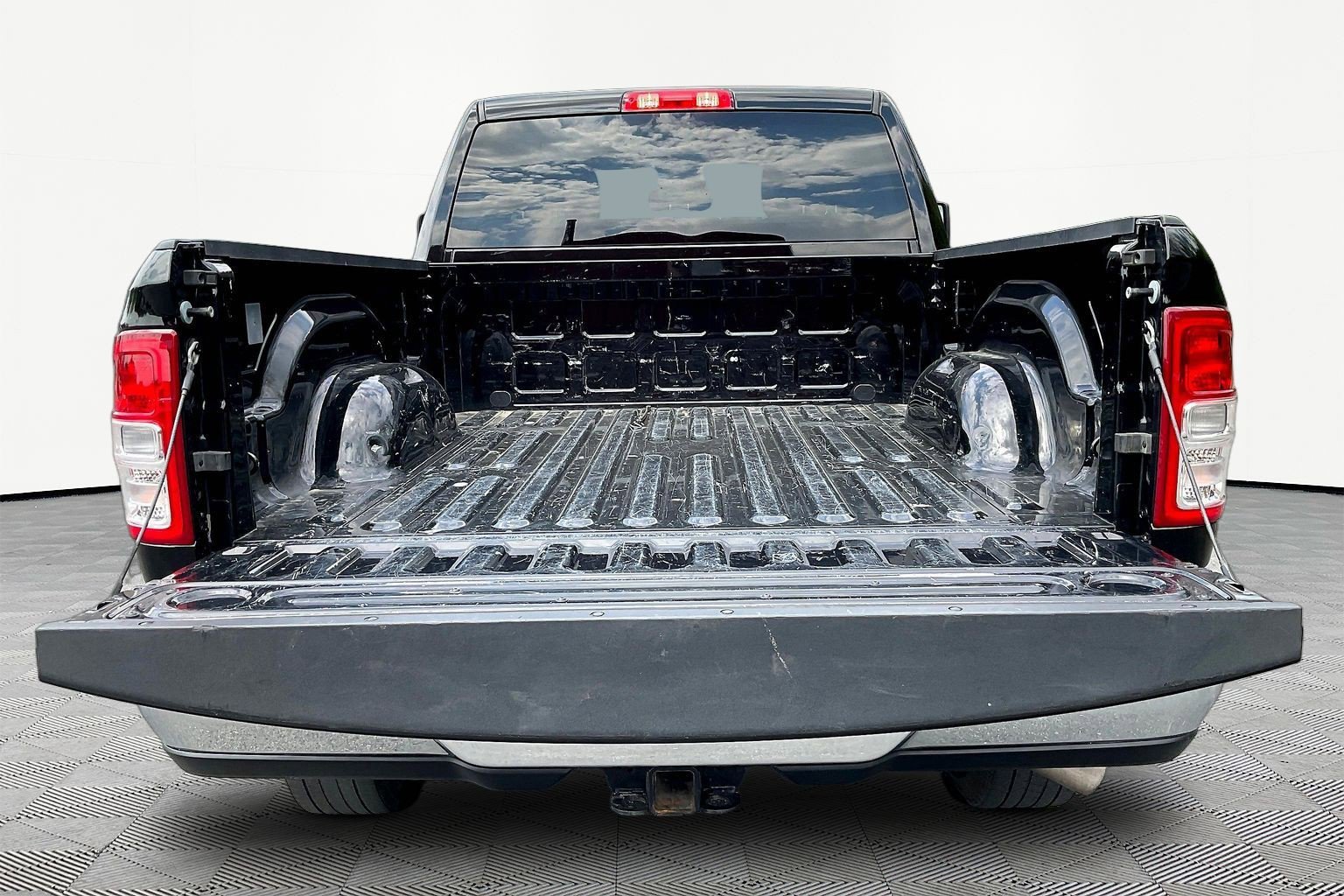 Used 2024 RAM 2500 Big Horn AWD/4WD image 7