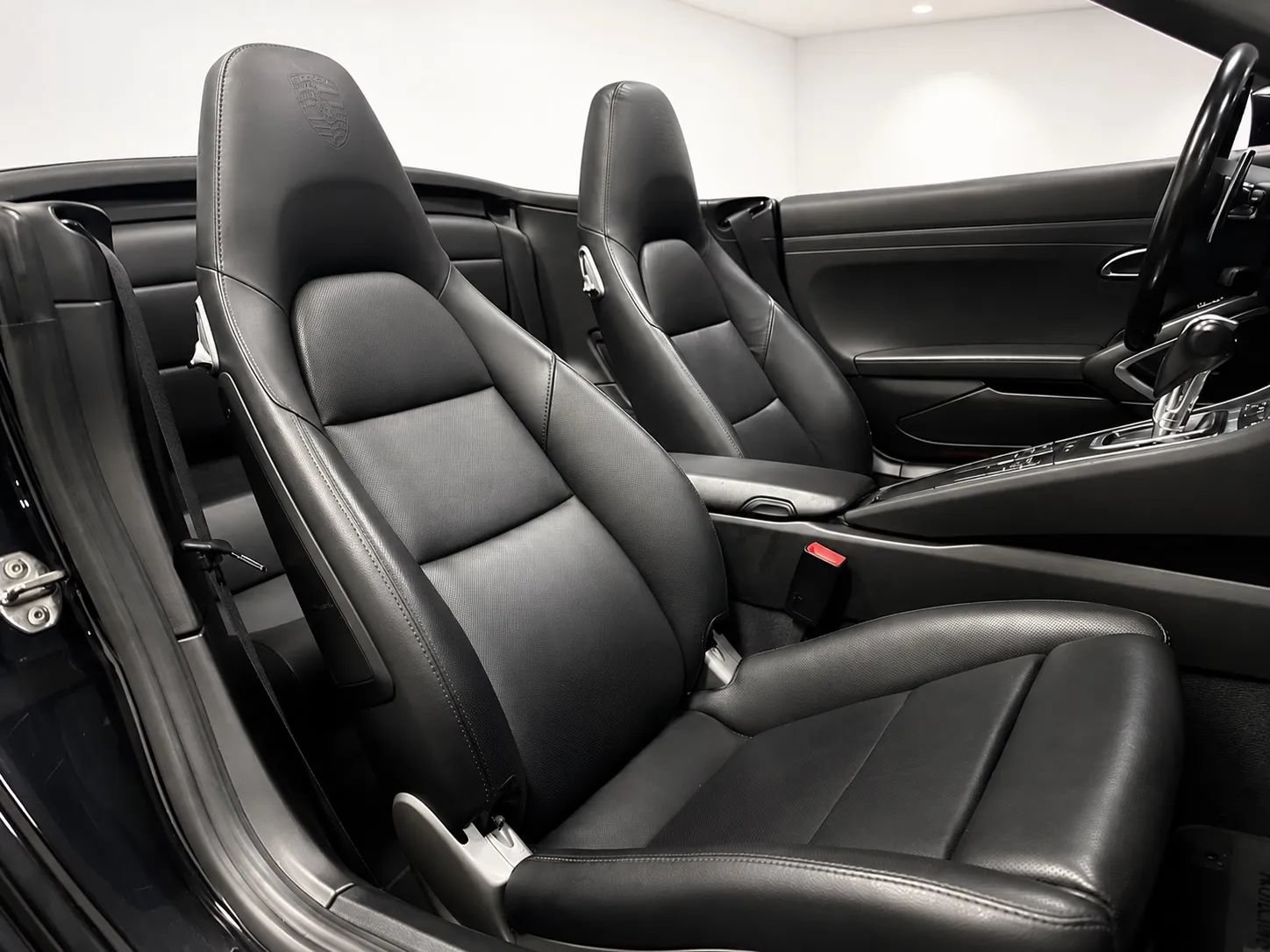 Used 2016 Porsche 911 Carrera image 19